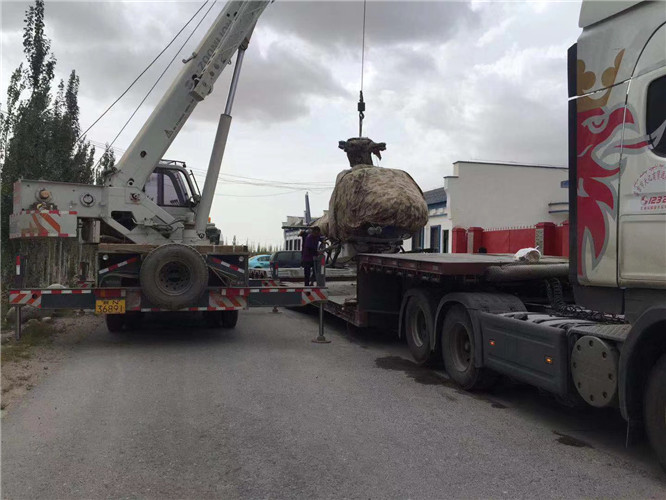 二七区狭窄场地（如小区、车间）适合用哪种吊车？