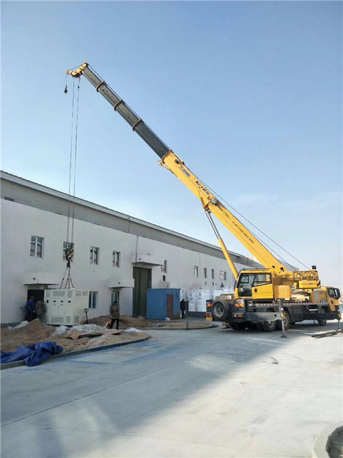 二七区“超载就喊停”—— 吊车的 “重量保镖” 技术
